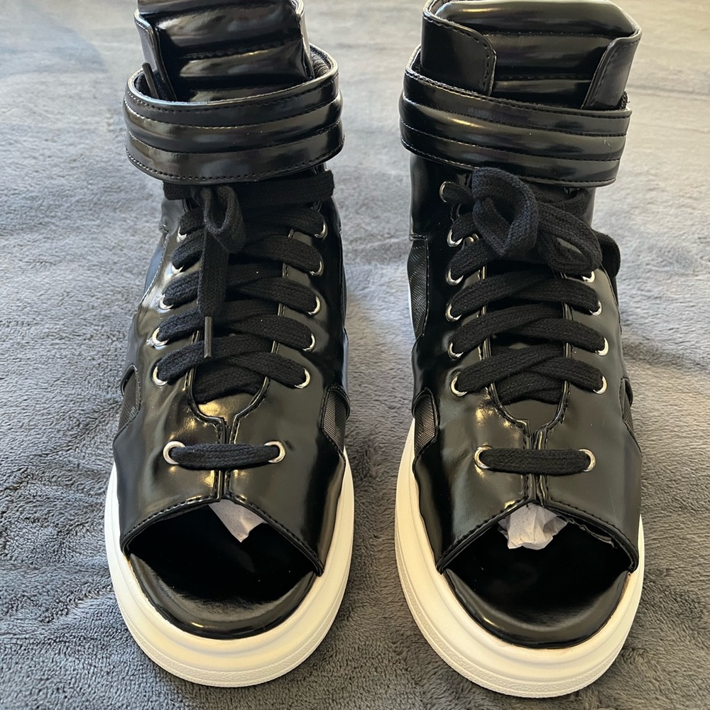 Cape Robbin sandals